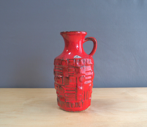 ukeramiek1 Verkocht: Rode vintage vaas van Ü keramik
